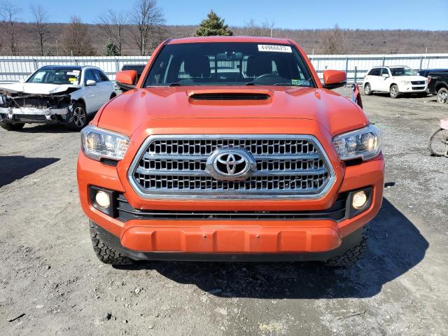 5TFSZ5AN2HX062993 - 2017 TOYOTA TACOMA ACCESS CAB ნარინჯისფერი ფოტო 5