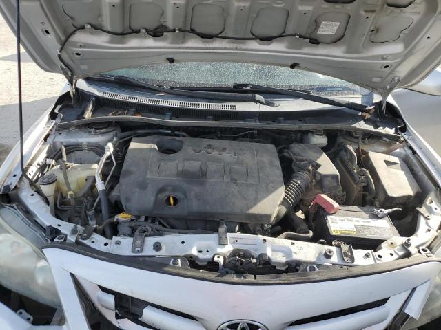 5YFBU4EE8DP129172 - 2013 TOYOTA COROLLA BASE SILVER photo 11