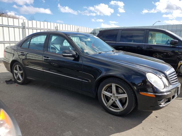 WDBUF87X18B335168 - 2008 MERCEDES-BENZ E 350 4MATIC BLACK photo 4