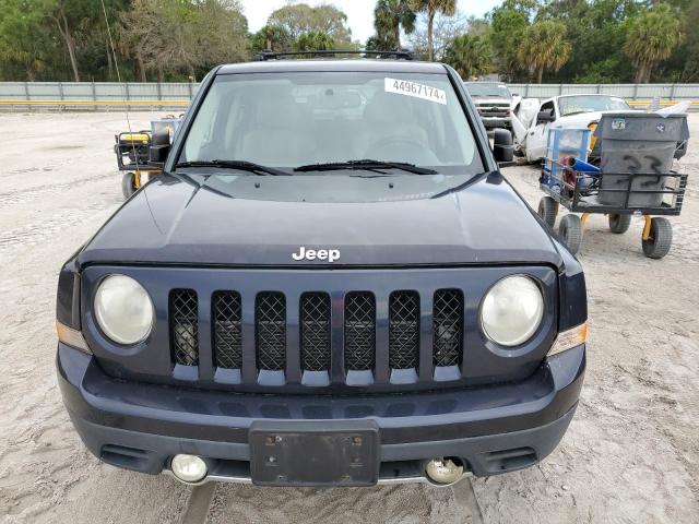 1J4NF4GB0BD129168 - 2011 JEEP PATRIOT LATITUDE BLACK photo 5