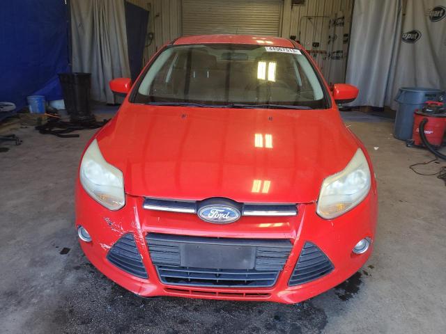 1FAHP3F21CL231099 - 2012 FORD FOCUS SE RED photo 5