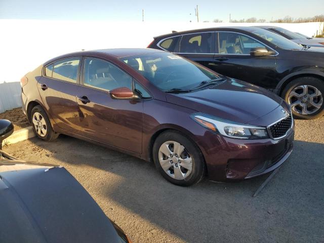 3KPFK4A77JE218792 - 2018 KIA FORTE LX BURGUNDY photo 4