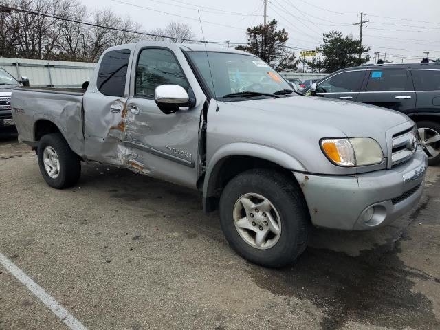 5TBBT44194S445584 - 2004 TOYOTA TUNDRA ACCESS CAB SR5 SILVER photo 4