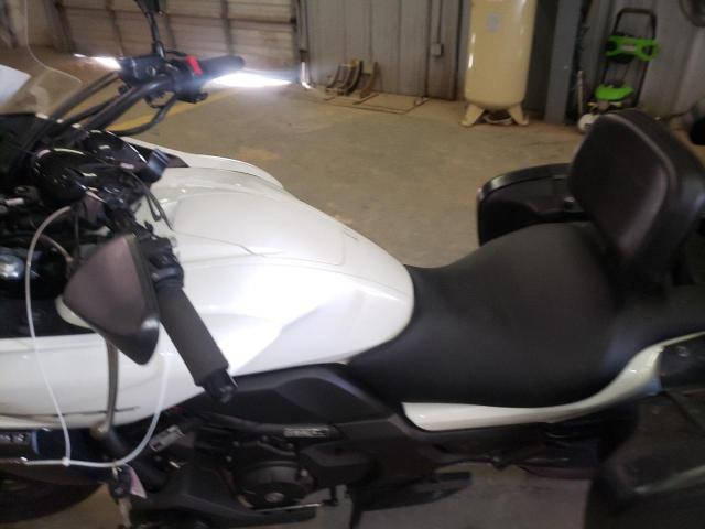 JH2RC6903EK000940 - 2014 HONDA CTX700 WHITE photo 5