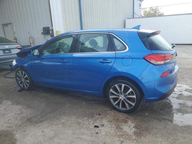 KMHH35LE7JU025823 - 2018 HYUNDAI ELANTRA GT BLUE photo 2