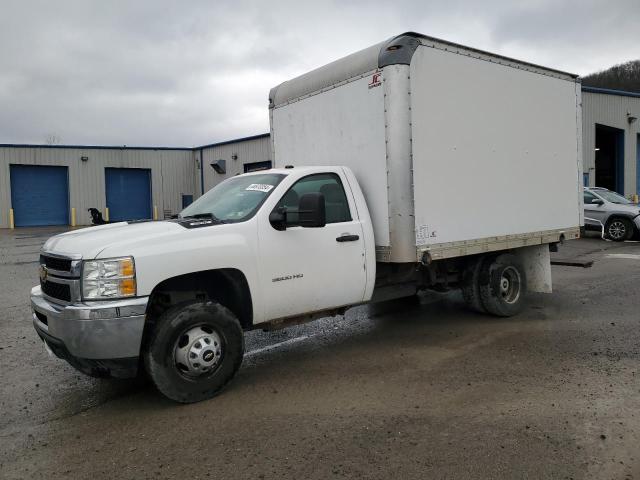 1GB3CZCG3DF187226 - 2013 CHEVROLET SILVERADO C3500 WHITE photo 1