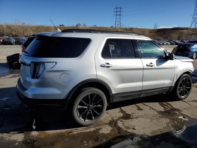 1FM5K8D8XJGA44588 - 2018 FORD EXPLORER XLT SILVER photo 3