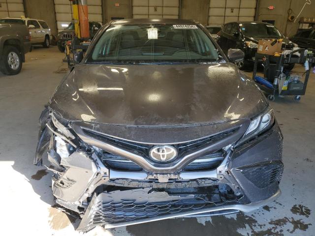 4T1K61AK5MU425933 - 2021 TOYOTA CAMRY XSE GRAY photo 5