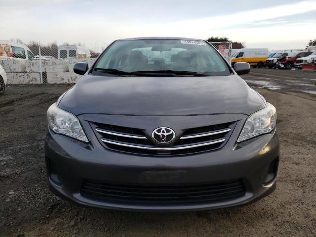 2T1BU4EE0DC082333 - 2013 TOYOTA COROLLA BASE GRAY photo 5