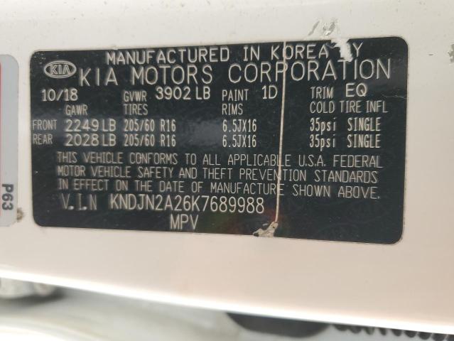 KNDJN2A26K7689988 - 2019 KIA SOUL WHITE photo 12