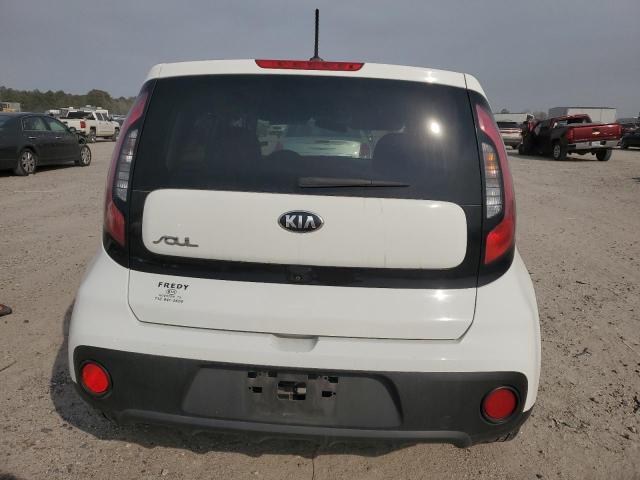 KNDJN2A26K7689988 - 2019 KIA SOUL WHITE photo 6