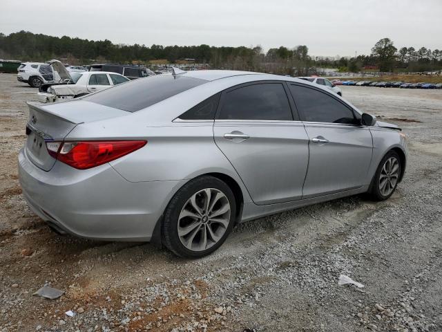 5NPEC4AB5DH787279 - 2013 HYUNDAI SONATA SE SILVER photo 3