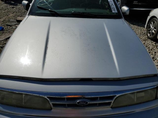 2FALP73W8TX203697 - 1996 FORD CROWN VICT SILVER photo 11