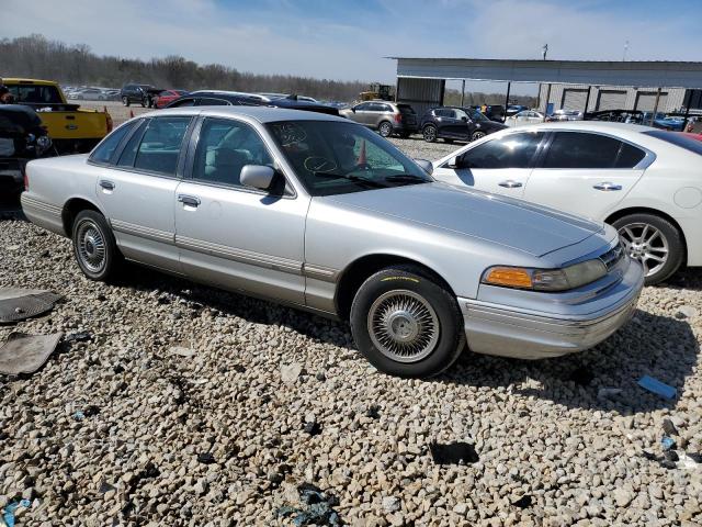 2FALP73W8TX203697 - 1996 FORD CROWN VICT SILVER photo 4