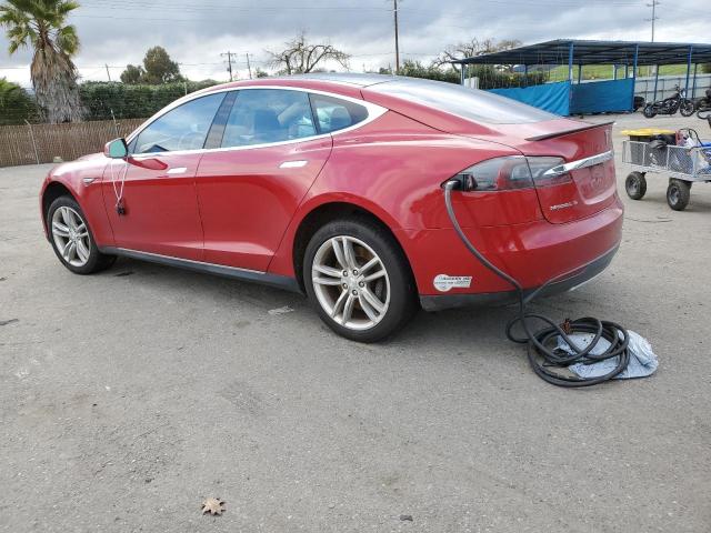 5YJSA1CPXDFP13502 - 2013 TESLA MODEL S წითელი ფოტო 2
