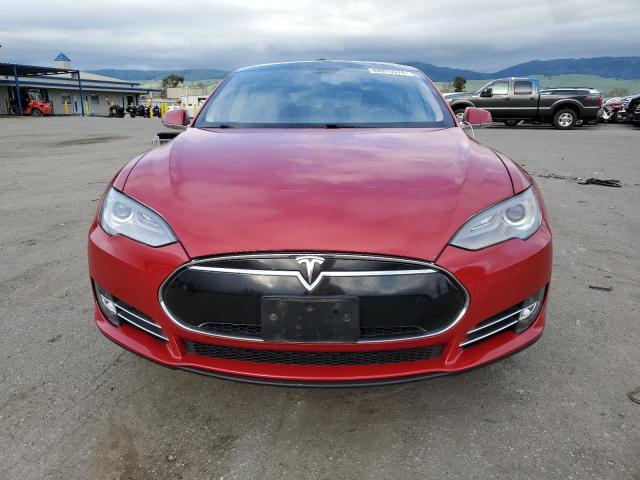 5YJSA1CPXDFP13502 - 2013 TESLA MODEL S წითელი ფოტო 5