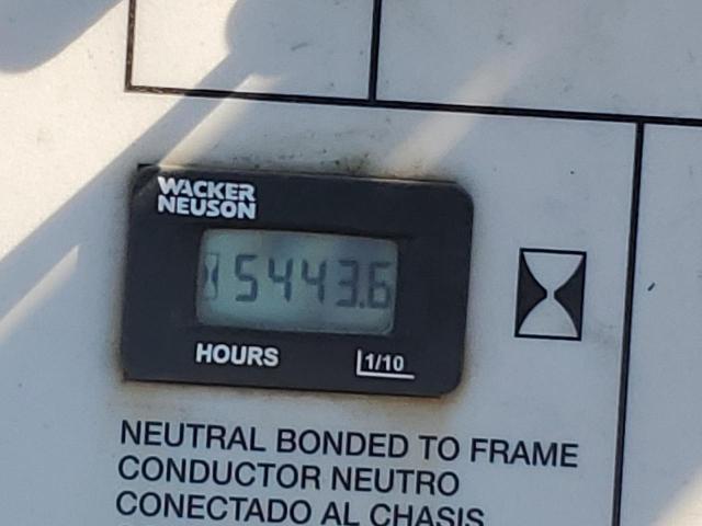 WNCLTV02HPUM05333 - 2018 WACK LIGHT GRAY photo 8