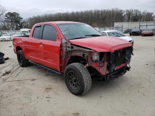 5TFRV54148X069706 - 2008 TOYOTA TUNDRA DOUBLE CAB RED photo 4