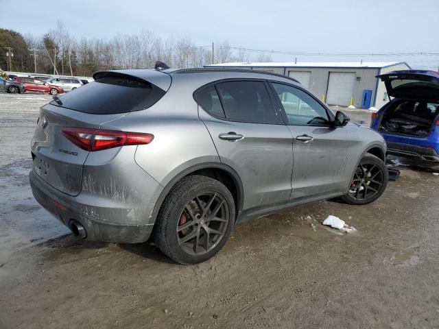 ZASPAKBN0K7C56849 - 2019 ALFA ROMEO STELVIO TI GRAY photo 3