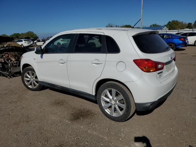 4A4AP3AU5DE015937 - 2013 MITSUBISHI OUTLANDER ES WHITE photo 2