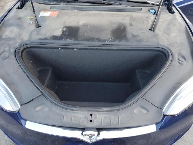 5YJSA1E27JF263420 - 2018 TESLA MODEL S ლურჯი ფოტო 11