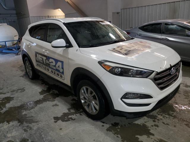 KM8J3CA45GU230498 - 2016 HYUNDAI TUCSON LIMITED WHITE photo 4