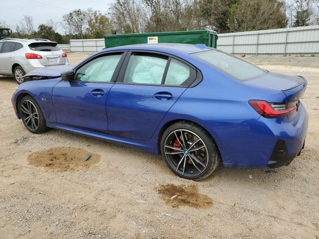 3MW39FS04P8D11298 - 2023 BMW 330XE BLUE photo 2