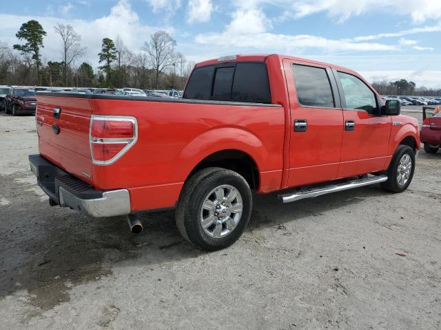 1FTFW1CF2BFC55666 - 2011 FORD F150 SUPERCREW RED photo 3