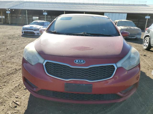 KNAFX4A60E5226319 - 2014 KIA FORTE LX RED photo 5