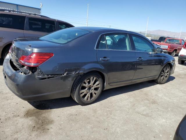 4T1BK36B68U299118 - 2008 TOYOTA AVALON XL GRAY photo 3