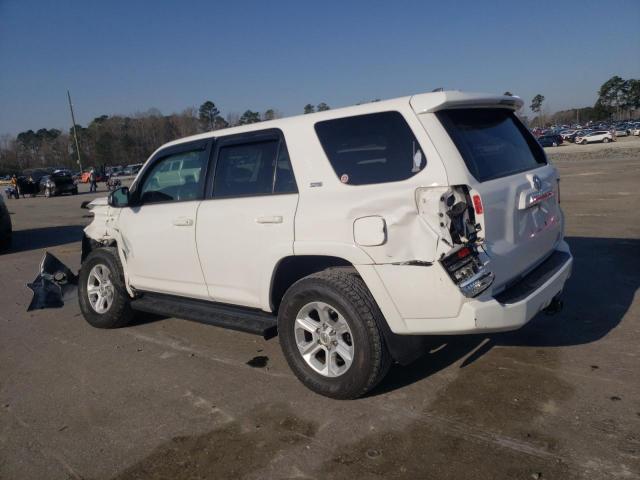 JTEBU5JR5K5679658 - 2019 TOYOTA 4RUNNER SR5 WHITE photo 2