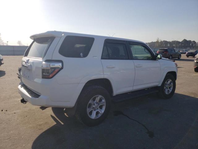 JTEBU5JR5K5679658 - 2019 TOYOTA 4RUNNER SR5 WHITE photo 3