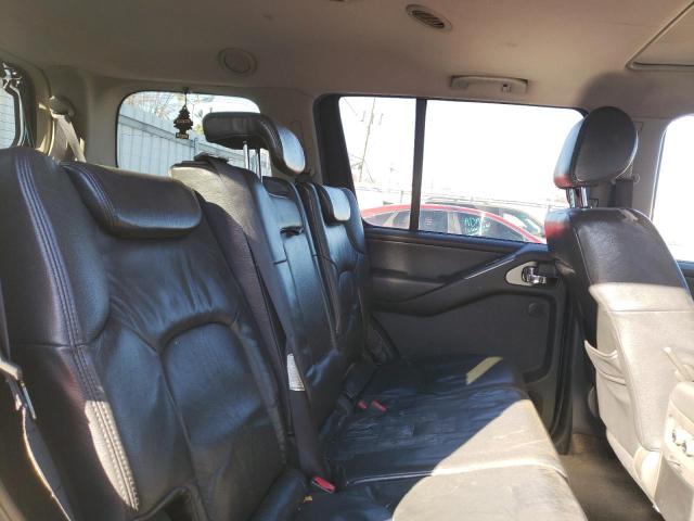 5N1AR18WX5C755277 - 2005 NISSAN PATHFINDER LE WHITE photo 11