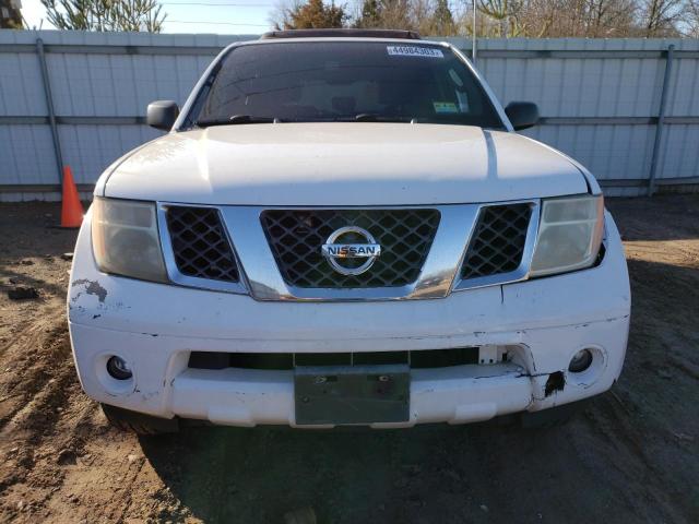 5N1AR18WX5C755277 - 2005 NISSAN PATHFINDER LE WHITE photo 5