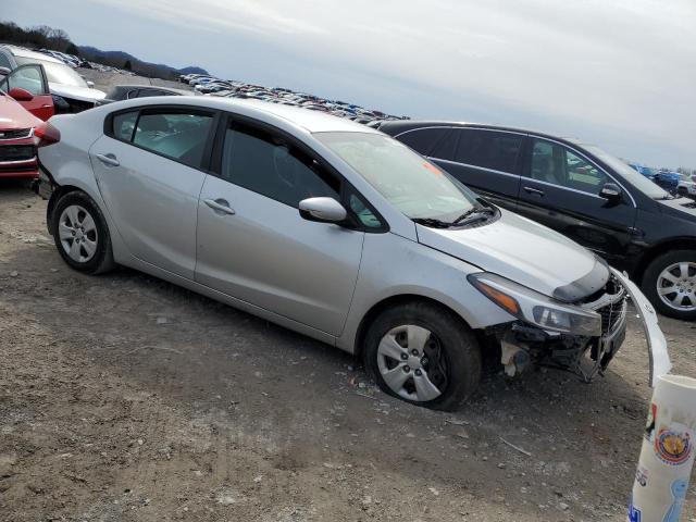 3KPFK4A78JE169537 - 2018 KIA FORTE LX SILVER photo 4