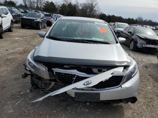 3KPFK4A78JE169537 - 2018 KIA FORTE LX SILVER photo 5