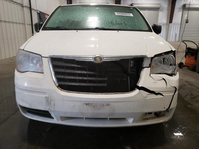 2A8HR44H38R652315 - 2008 CHRYSLER TOWN & COU LX WHITE photo 5