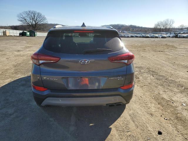 KM8J3CA25JU819492 - 2018 HYUNDAI TUCSON VALUE GRAY photo 6