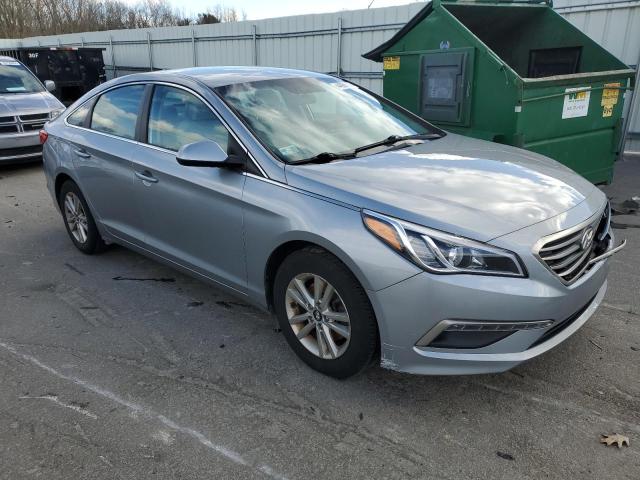 5NPE24AF6FH084685 - 2015 HYUNDAI SONATA SE SILVER photo 4