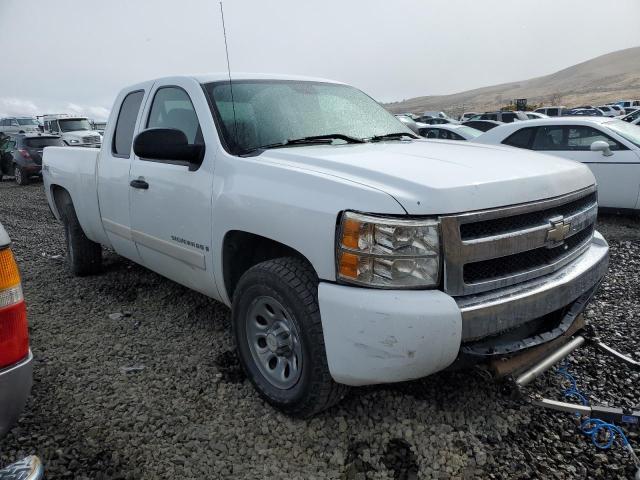 1GCEK19C17Z539963 - 2007 CHEVROLET SILVERADO K1500 WHITE photo 4