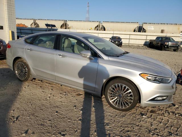 3FA6P0H91HR263592 - 2017 FORD FUSION SE SILVER photo 4