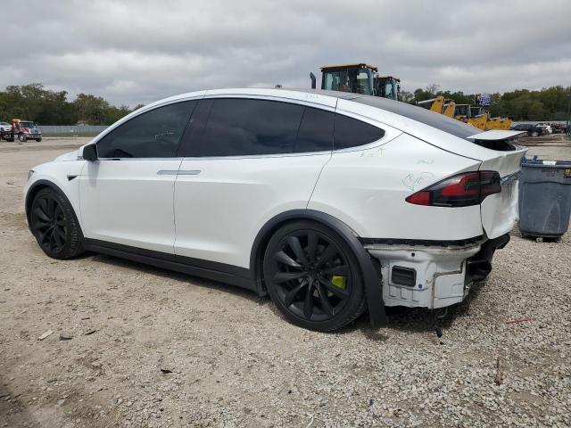 5YJXCAE28KF189930 - 2019 TESLA MODEL X WHITE photo 2