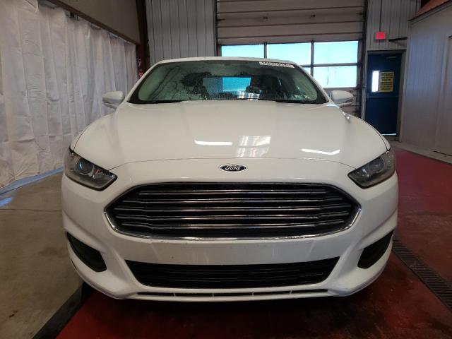 3FA6P0H79GR284493 - 2016 FORD FUSION SE WHITE photo 5