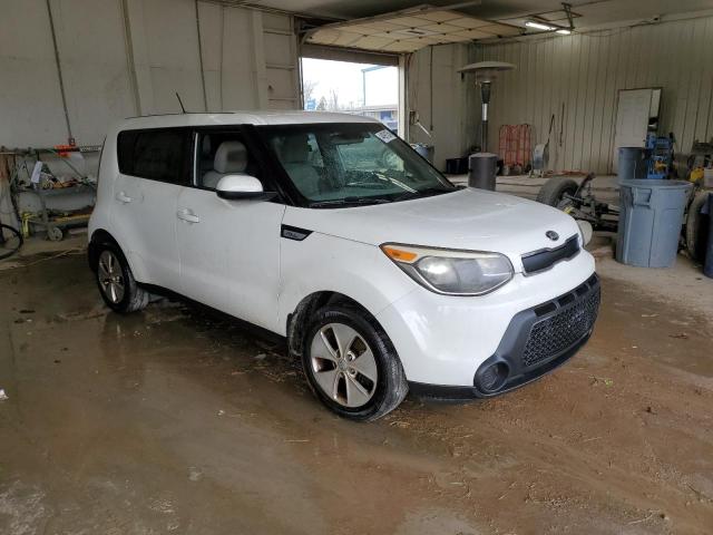 KNDJN2A29F7774703 - 2015 KIA SOUL WHITE photo 4