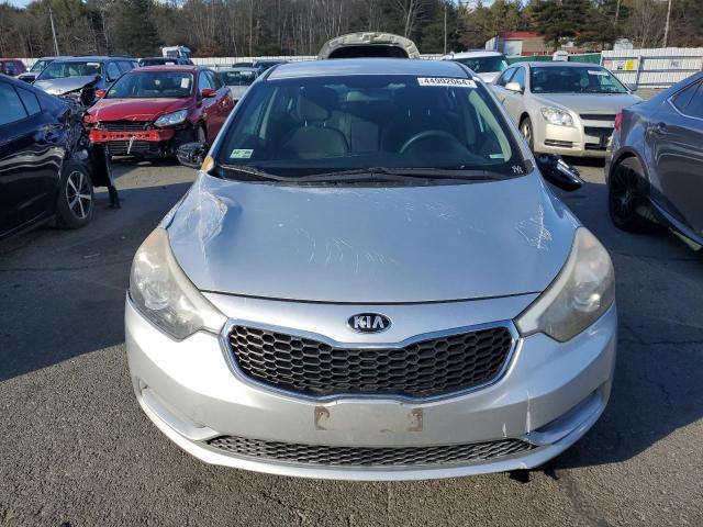 KNAFX4A63F5256898 - 2015 KIA FORTE LX SILVER photo 5