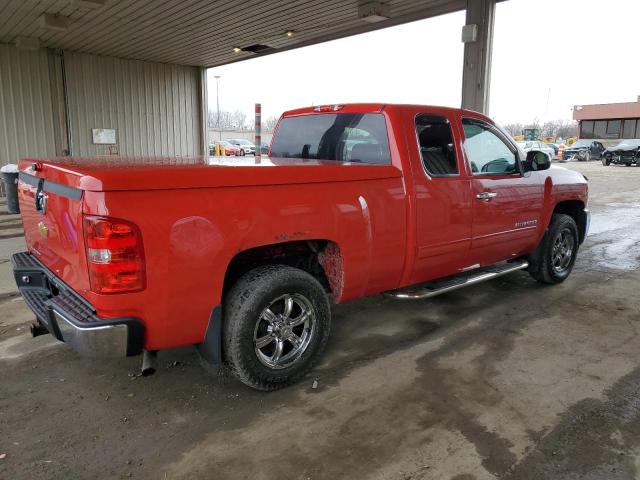 1GCRCSE09CZ258844 - 2012 CHEVROLET SILVERADO C1500 LT RED photo 3