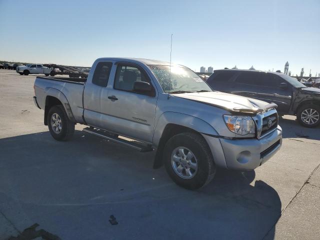 5TETU62N46Z204922 - 2006 TOYOTA TACOMA PRERUNNER ACCESS CAB GRAY photo 4