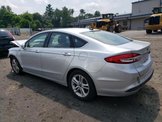 3FA6P0H78JR221053 - 2018 FORD FUSION SE SILVER photo 2