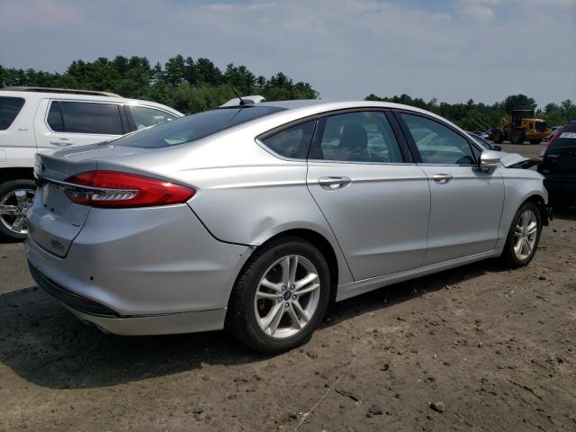 3FA6P0H78JR221053 - 2018 FORD FUSION SE SILVER photo 3