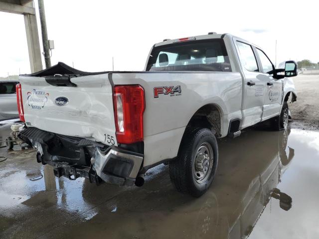 1FT7W2BA0PED40874 - 2023 FORD F250 SUPER DUTY WHITE photo 3